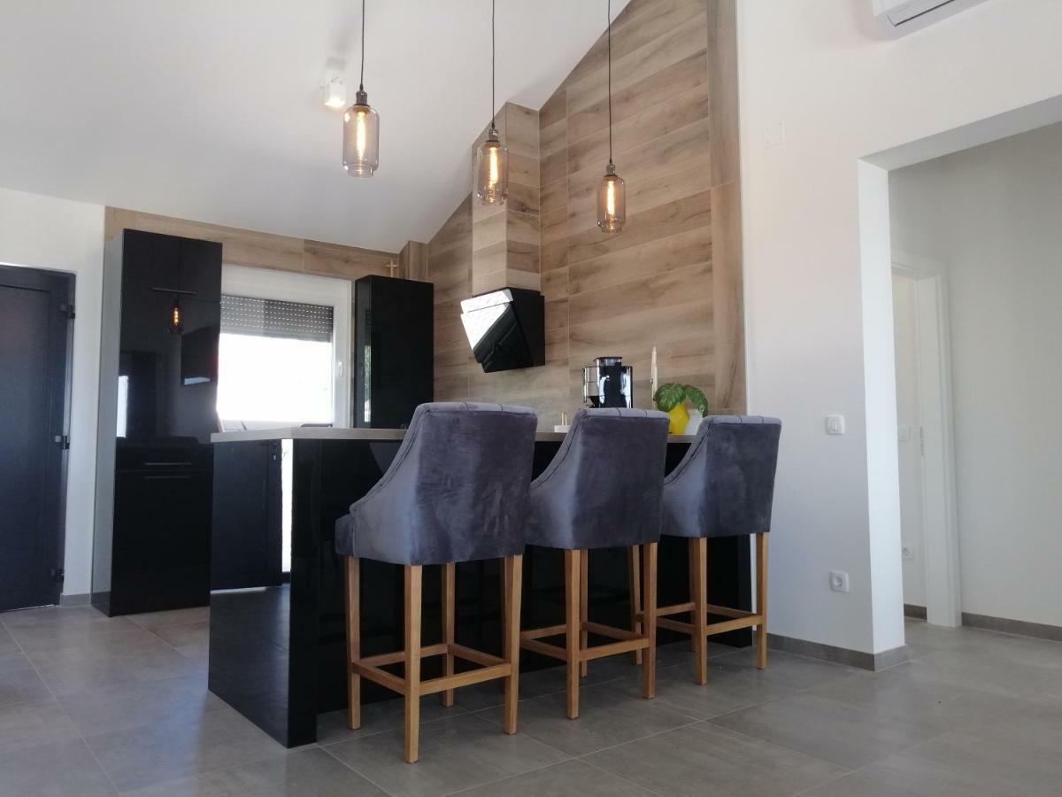 Villa Orao Kaštel Novi Extérieur photo