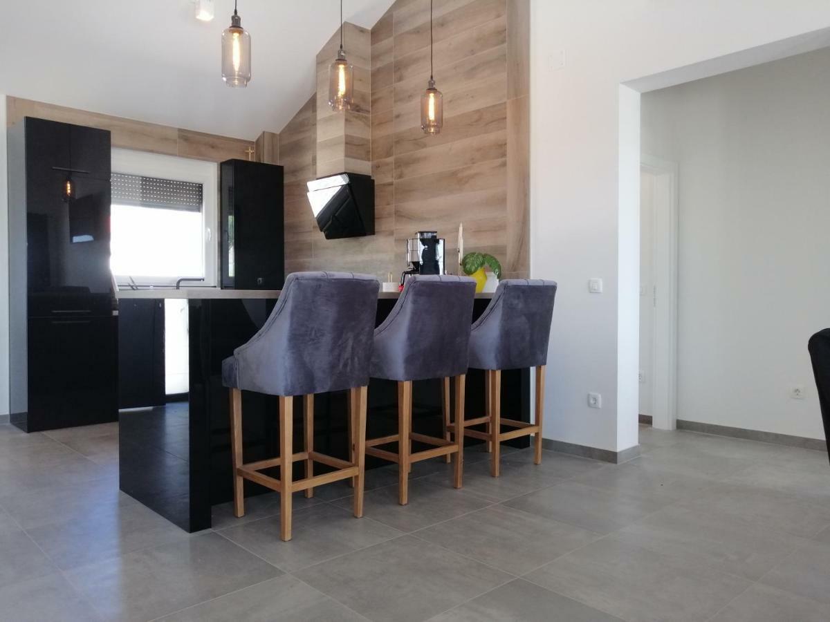 Villa Orao Kaštel Novi Extérieur photo