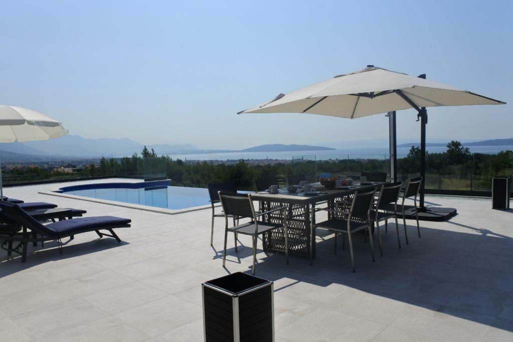 Villa Orao Kaštel Novi Extérieur photo
