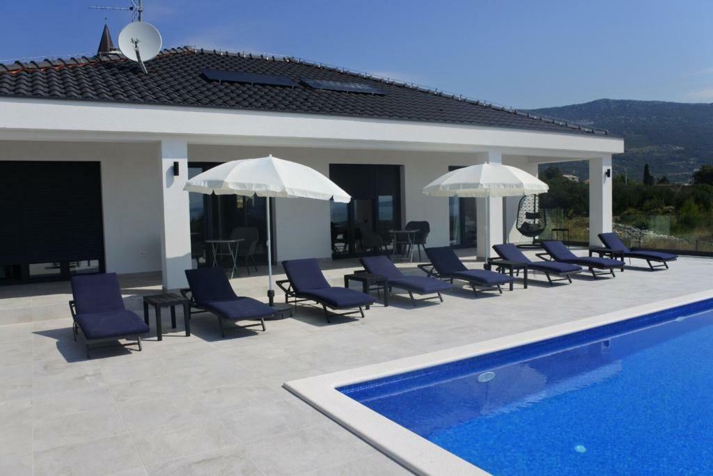 Villa Orao Kaštel Novi Extérieur photo